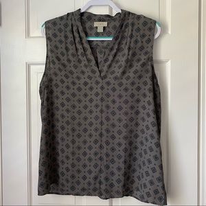 Loft sleeveless blouse size L EUC